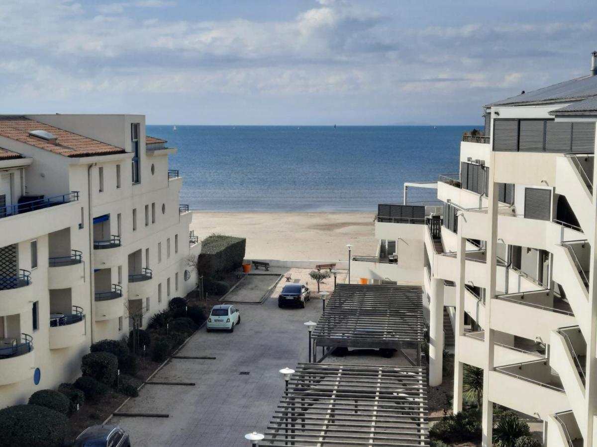 Residence Chateau Leenhardt - Appartement T2 Face A La Mer Le Grau-du-Roi Exterior foto